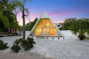 1909 High Point Dr, SARASOTA
