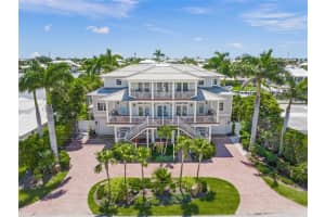 525 72nd St, HOLMES BEACH