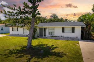 462 Briarwood Rd, VENICE