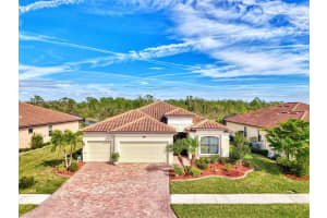 20720 Saluti Pl, VENICE