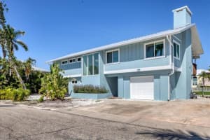 825 Tarawitt Dr, LONGBOAT KEY