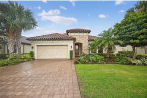 13038 Prima Dr, BRADENTON