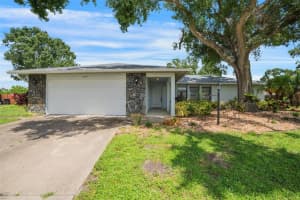 2044 Country Meadows Ln, SARASOTA