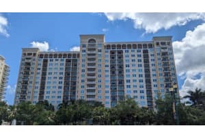 750 N Tamiami Trl #317, SARASOTA