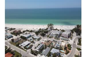 220 36th St, HOLMES BEACH