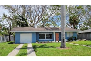 223 S Blvd Of Presidents, SARASOTA