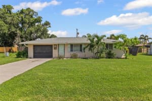 80 Loyola Rd, VENICE