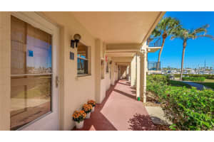 260 Santa Maria St #110, VENICE