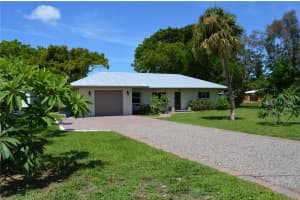 511 Dona Dr, NOKOMIS