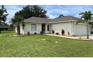 2315 Snowflake Ln, NORTH PORT