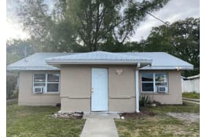 2418 10th St W, BRADENTON