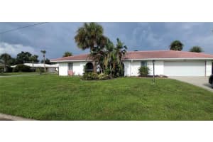 441 Rubens Dr E, NOKOMIS
