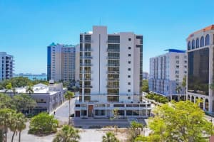 300 S Pineapple Ave #302, SARASOTA