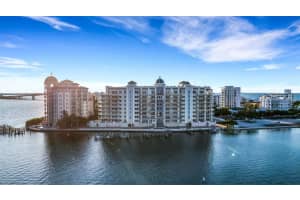 464 Golden Gate Pt #403, SARASOTA