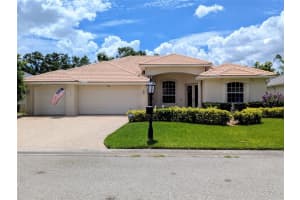 5608 Eastwind Dr, SARASOTA