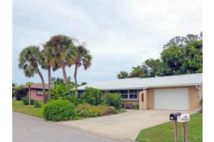 506 Casas Bonitas Dr, NOKOMIS