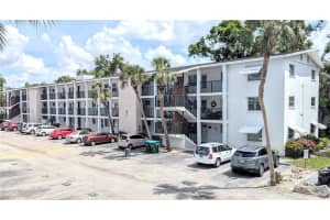 5855 Palm Ln #b21, BRADENTON