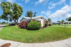4003 Joyce Dr, BRADENTON