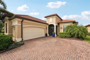 23463 Waverly Cir, VENICE