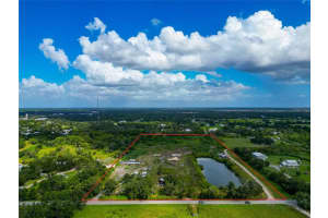 301 East Rd, SARASOTA