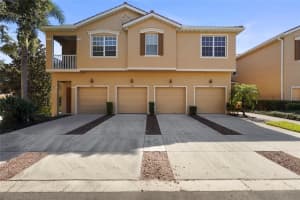 3671 Parkridge Cir #8-201, SARASOTA