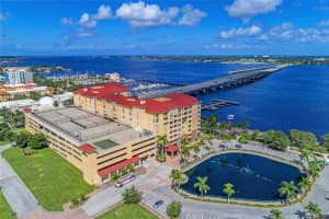 808 3rd Ave W #207, BRADENTON