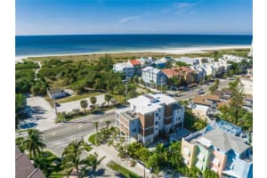 329 Beach Rd #b, SARASOTA