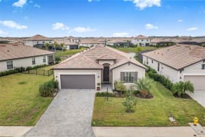 5235 Coral Reef Way, BRADENTON
