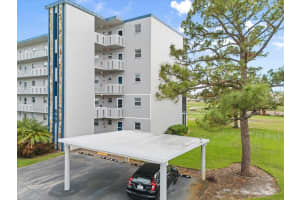 3880 Ironwood Ln #208e, BRADENTON