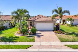 6918 Hanover Ct, LAKEWOOD RANCH
