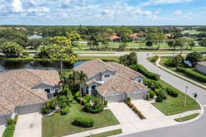 8737 Pebble Creek Ln, SARASOTA