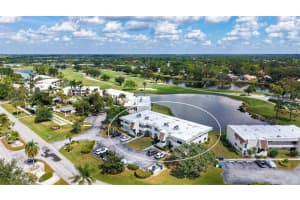 7251 W Country Club Dr N #225, SARASOTA 7251 W Country Club Dr N #225, SARASOTA