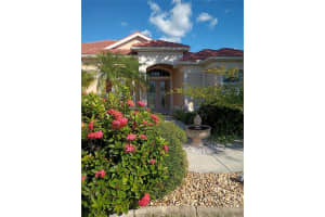 5615 Eastwind Dr, SARASOTA 5615 Eastwind Dr, SARASOTA