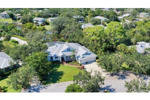 3930 Elysian Woods Ln, SARASOTA