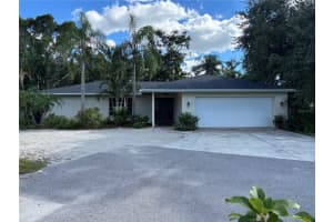 2866 E Rainbow Cir, SARASOTA