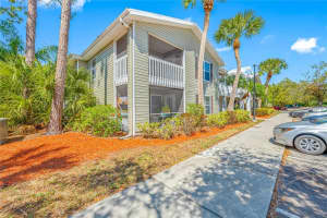 8122 45th Ct E #3, SARASOTA 8122 45th Ct E #3, SARASOTA