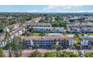 2044 Canal Dr #m37, BRADENTON