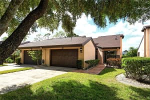 6261 Timber Lake Dr #f6, SARASOTA