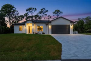 3357 Dennis St, NORTH PORT