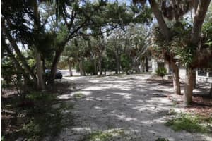 5453 Avenida Del Mare, SARASOTA