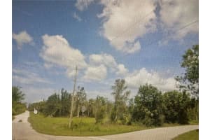 27252 Las Lomas Dr, PUNTA GORDA