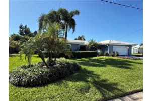 5569 Contento Dr, SARASOTA