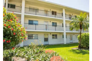 708 Tamiami Trl S #318, VENICE