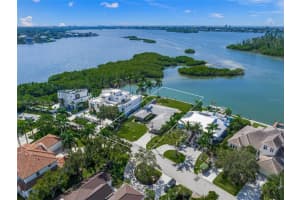 1386 Tangier Way, SARASOTA