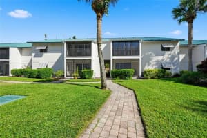 5683 Midnight Pass Rd #110, SARASOTA