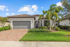 6835 Chester Trl, BRADENTON
