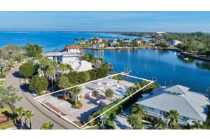 355 S Shore Dr, SARASOTA