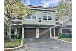 5001 Baraldi Cir #22-210, SARASOTA