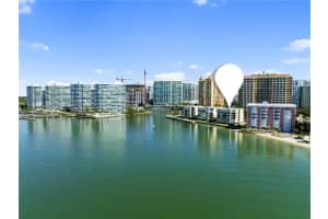 97 Sunset Dr #201, SARASOTA 97 Sunset Dr #201, SARASOTA