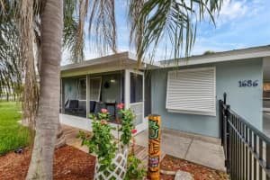1686 Chapline Ln, SARASOTA